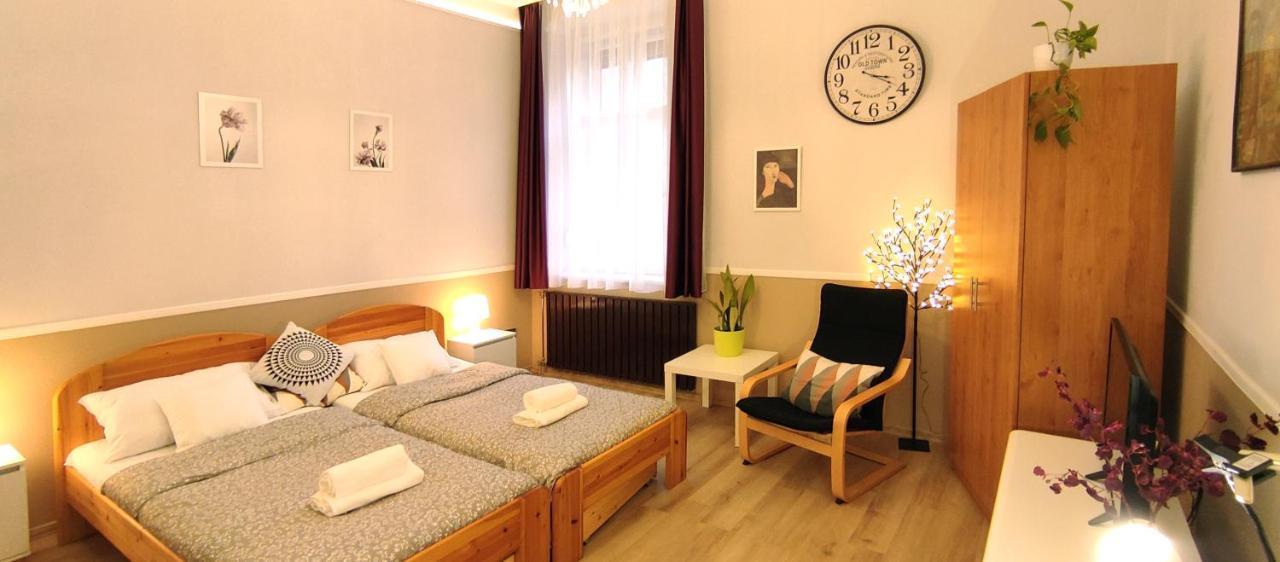 Center Apartman Szeged Esterno foto