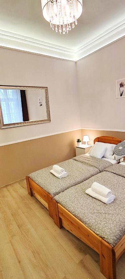 Center Apartman Szeged Esterno foto
