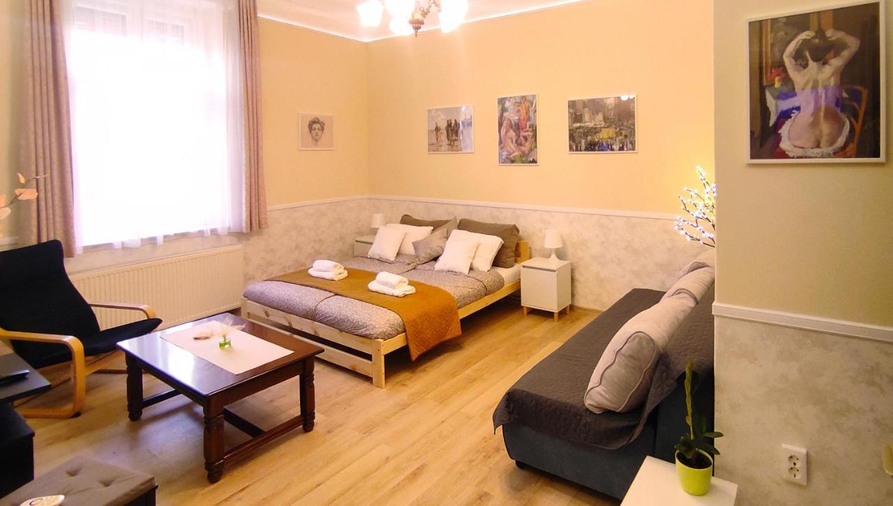 Center Apartman Szeged Esterno foto