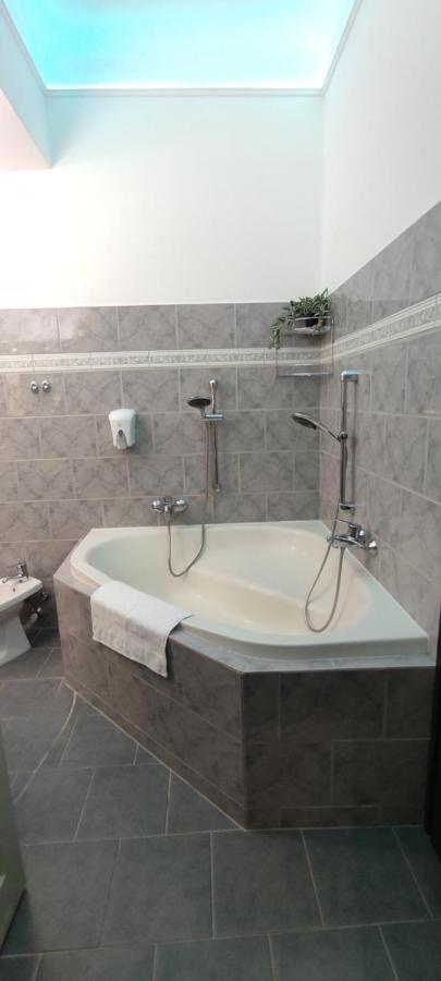 Center Apartman Szeged Esterno foto